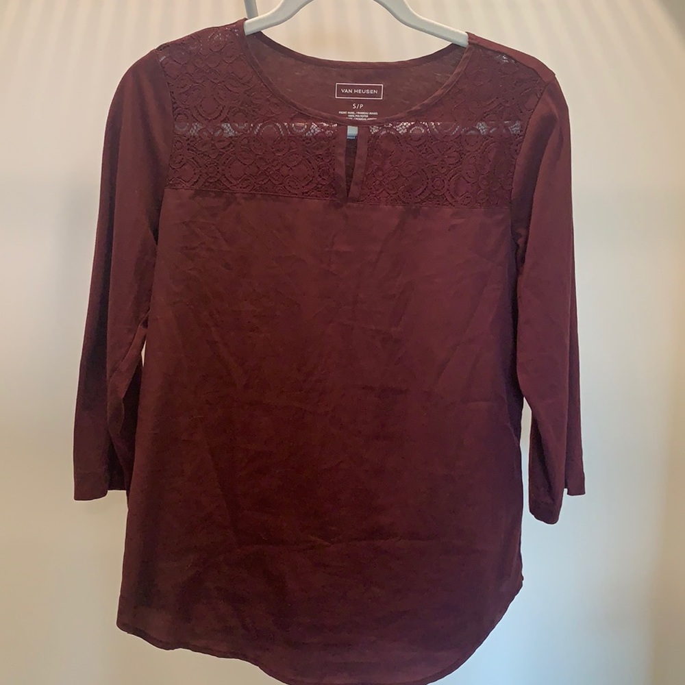 Woman’s blouse size S